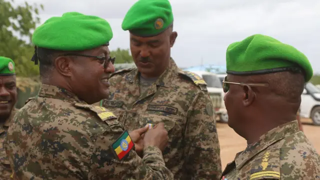 Loltonni Itoophiyaa Somaaliyaa naannoo Hiraan keessatti ergama nagaa kabachiisaa irra turan badhaafamuun bahan.