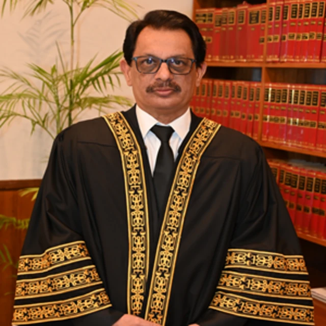 جسٹس صلاح الدین