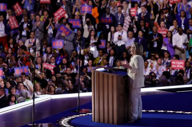 Hillary Clinton, excandidata demócrata a la presidencia en 2016 y quien fuera secretaria de Estado durante la administración de Barack Obama, en la Convención Nacional Demócrata en Chicago, Estados Unidos, el 19 de agosto de 2014.