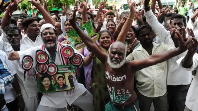 अन्नाद्रमुक पार्टी समर्थक