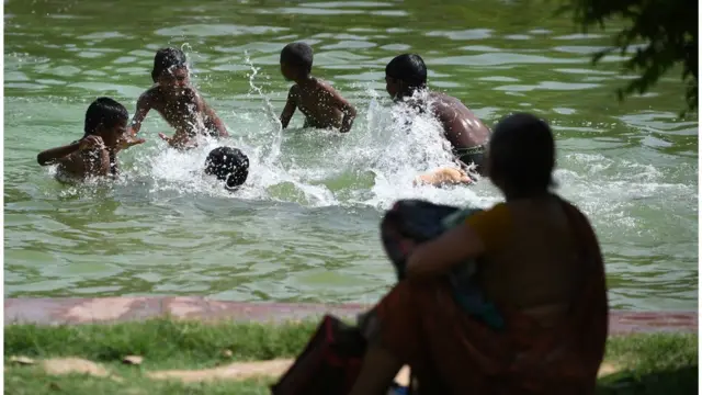 చన్నీటితో స్నానం వల్ల శరీరంలో అప్పుడప్పుడు ఏర్పడే మంటలు కూడా తగ్గుతాయని పరిశోధనలు చెబుతున్నాయి.