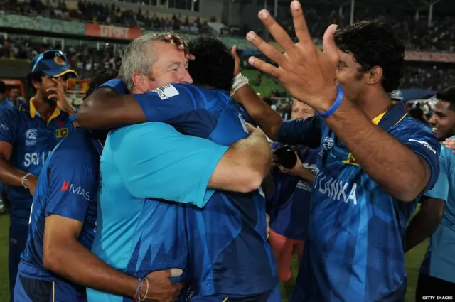 පෝල් ෆාබ්‍රේස් T20 කුසලානය දිනාගත් අවස්ථාවේ