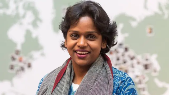 විකල්ප ප්‍රතිපත්ති කේන්ද්‍රයේ නීතීඥ භවානි ෆොන්සේකා