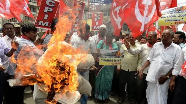 மோதி அரசுக்கு எதிரான போராட்டம்