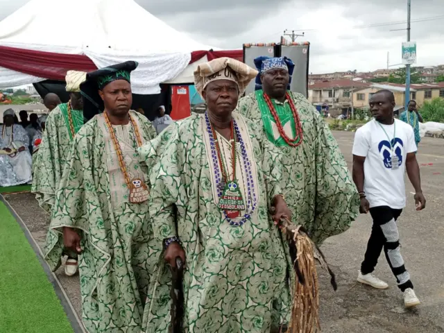 Àwọn oníṣẹ̀ṣe tó ń ṣọdún Ìṣẹ̀ṣe