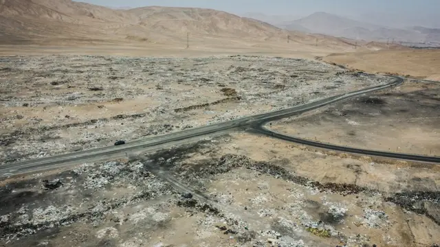 Roupas queimadas no deserto do Atacama