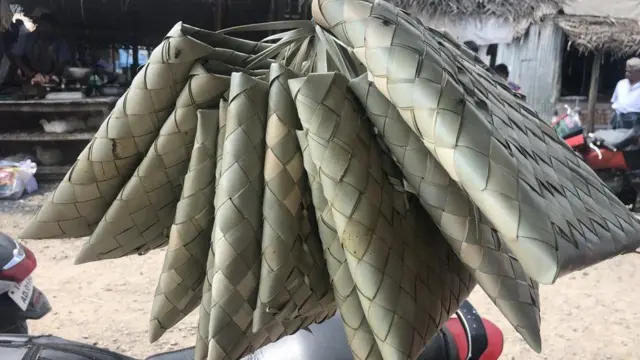 பாக்குமட்டை