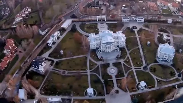 Топ маєтків української еліти