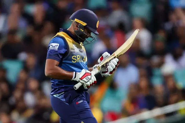 பானுகா ராஜபக்ச, இந்திய வீரர்கள் பேட் பற்றிய கருத்தால் சர்ச்சை, இலங்கை வீரர் பானுகா ராஜபக்ச