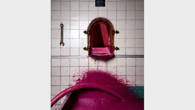 वाइन टैंक की तस्वीर