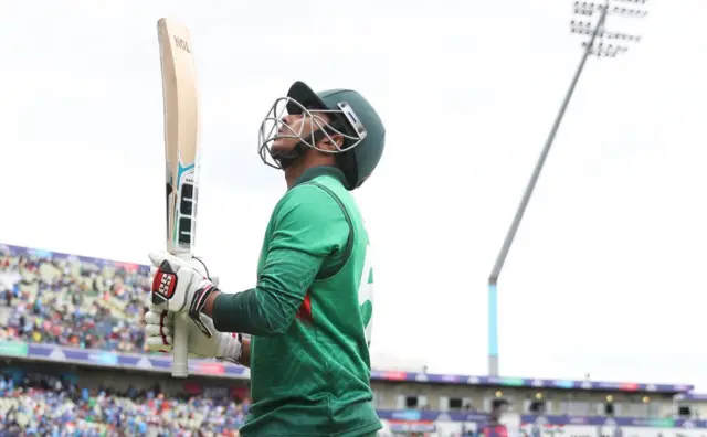 ২০১৯ সালে সৌম্য সরকার বাংলাদেশের তৃতীয় সর্বোচ্চ রানের মালিক ছিলেন, স্ট্রাইক রেট ছিল ৯৯।