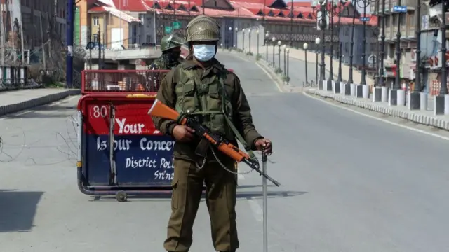 سرینگر میں لاکڈاوٴن