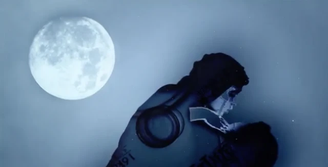 صحنه از … و همیشه پاییز