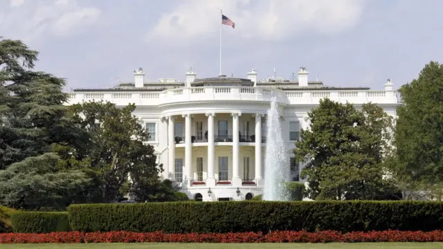 হোয়াইট হাউজ