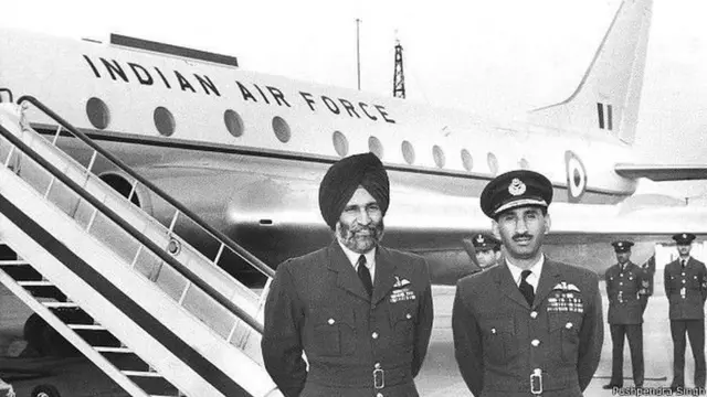 1965 के युद्ध के दौरान भारतीय वायुसेना के प्रमुख अर्जन सिंह और पाकिस्तानी वायुसेना के प्रमुख नूर ख़ान