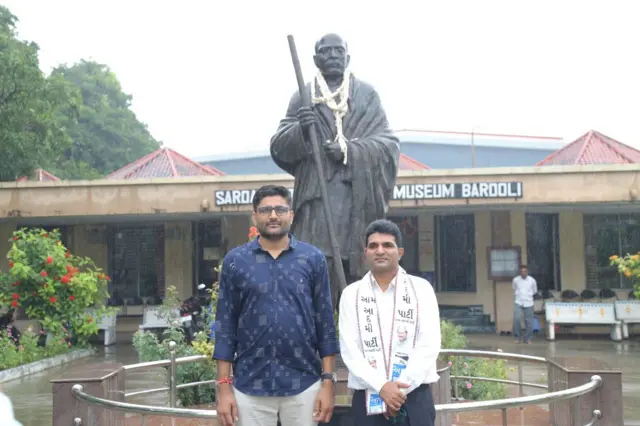 ઈસુદાન ગઢવી, ગોપાલ ઇટાલિયા, આમ આદમી પાર્ટી, ભાજપ, કૉંગ્રેસ, આપ, વીસાવદર, ગુજરાત, બીબીસી ગુજરાતી