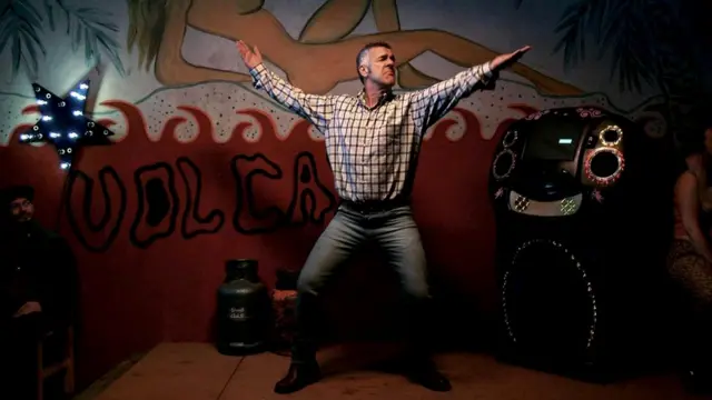 Кадр из фильма "Почетный гражданин"