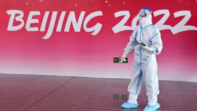 ઝીરો-કોવિડ પૉલિસી ખૂબ કાળજી રાખવા પર ભાર મૂકે છે