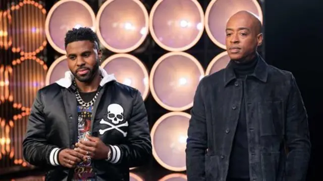 Derulo alikutana na meneja wake wa zamani Frank Harris kwenye uwanja wa mpira wa kikapu