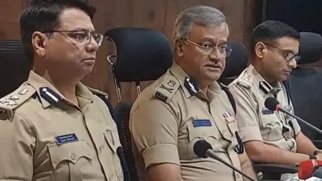 కర్ణాటక పోలీసులు 