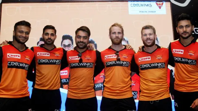 வார்னர் ஆமை வேகம் - கடும் விமர்சனம்