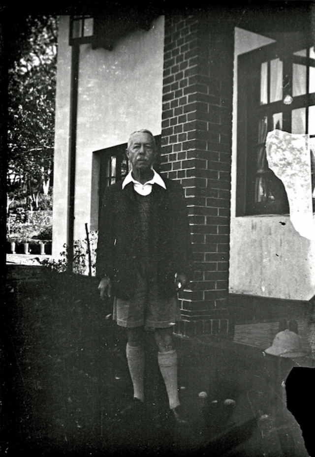 ကလောအိမ်နဲ့ ဆာဝီလျံကား