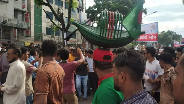 আওয়ামী লীগের একটি মিছিল