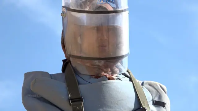 په افغانستان کې د اطفایې او عسکرۍ په څېر، ماین پاکي هم د نارینه وو کار بلل کېږي