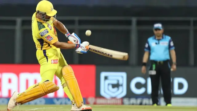 कप्तान धोनी ने 18 रन बनाए