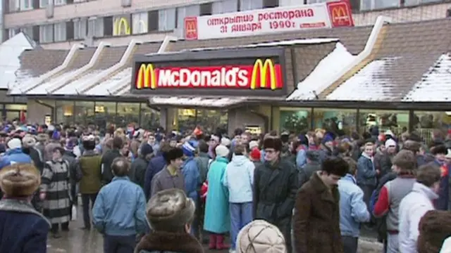 2020-жылы McDonald's Россияда ачылганынын 30 жылдыгын белгилеген