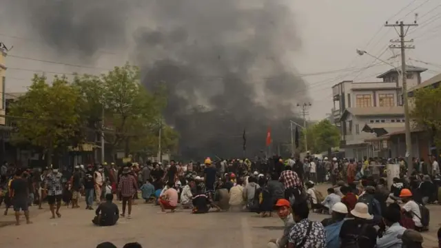 အမျိုးသားညီညွတ်ရေးအစိုးရကာကွယ်ရေး၀န်ကြီးနဲ့အင်တာဗျူး