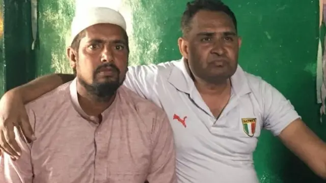 হিন্দু বন্ধু ভারত শর্মার সাথে নাজিম রাজা।