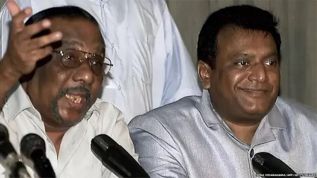 बालासिंघमसोबत प्रभाकरन