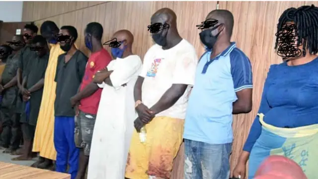 Awọn eeyan ti DSS ko nile Sunday Igboho