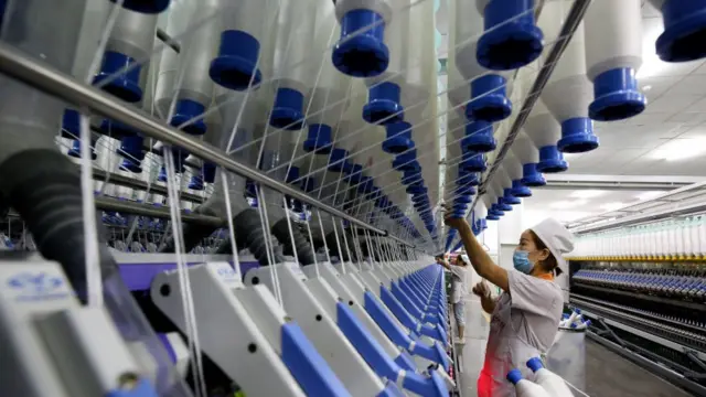 শুধু ভারত নয় গোটা বিশ্বের বস্ত্র শিল্পেরকাৎচামাল আসে চীন থেকে।