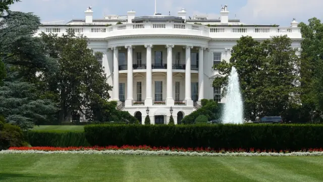 Trump ya bayyana cewa da shugaban kasar Mexico zai fara ganawa a fadar gwamnatin Amurka
