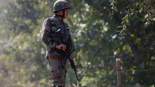 जवानों की गश्त