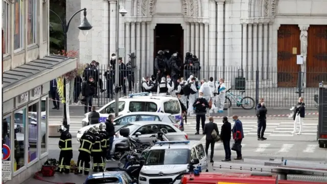 گرجا گھر، فرانس، چاقو، حملہ