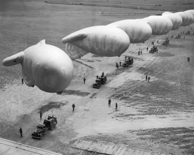 Globos para la defensa antiaérea en Inglaterra en 1938