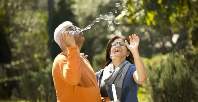 மகிழ்ச்சி, அரோக்கியம்