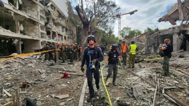 ડોનાલ્ડ ટ્રમ્પ, ઈરાન, બીબીસી, ગુજરાતી, ઇઝરાયલ, અમેરિકા, ભારત, પાકિસ્તાન