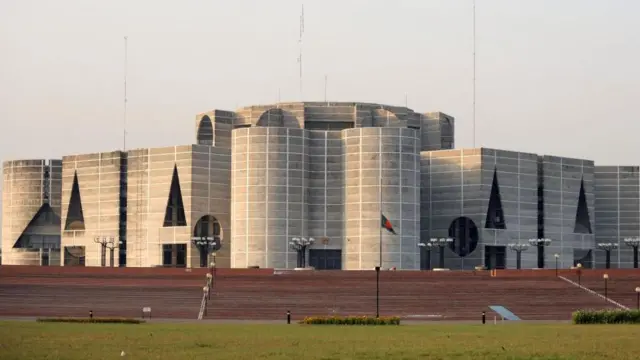 জাতীয় সংসদ ভবন 