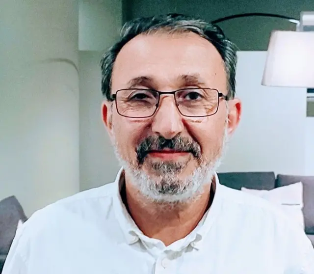 الكاتب والباحث السياسي حسين عمر