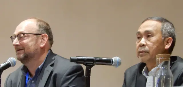 Giáo sư Peter Zinoman, bên trái, và Giáo sư Tường Vũ