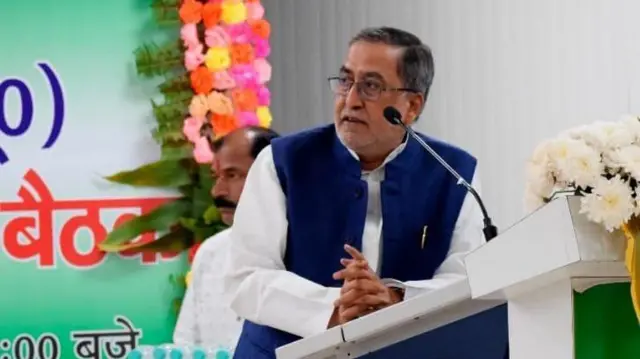 अफ़ाक़ अहमद ख़ान के मुताबिक़ जेडीयू ने कांग्रेस को अपनी इच्छा पहले ही बता दी थी.