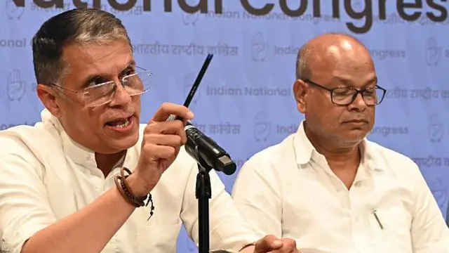 पवन खेड़ा 