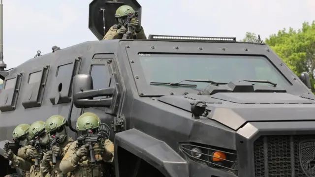 Latihan militer TNI di Medan, Sumatra Utara.