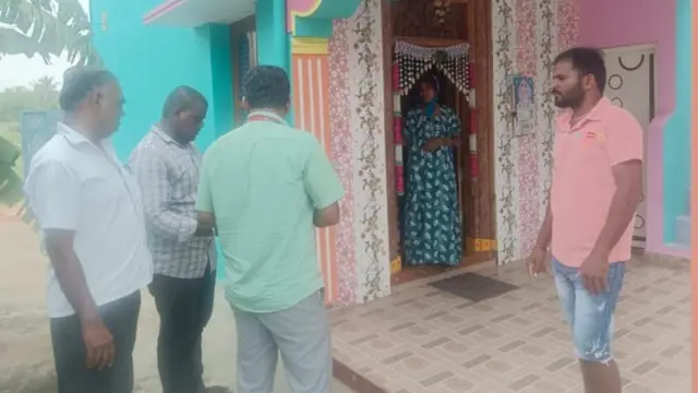 విచారణ జరుపుతున్న అధికారులు