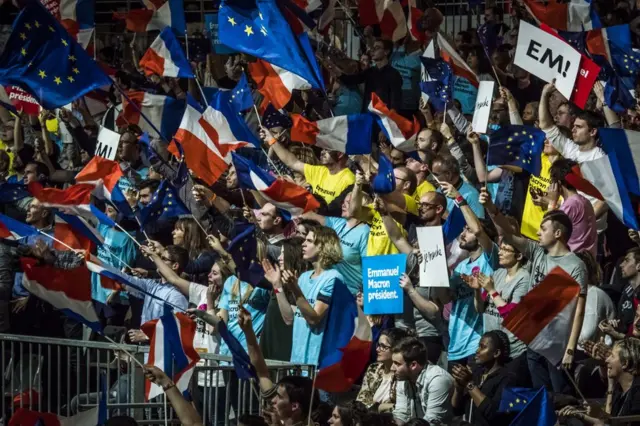 Сторонники Эммануэля Макрона на митинге в Лионе 4 февраля 2017 года