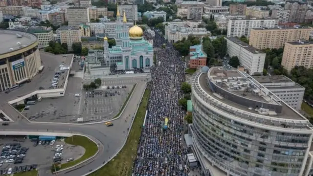 صلاة عيد الفطر في موسكو